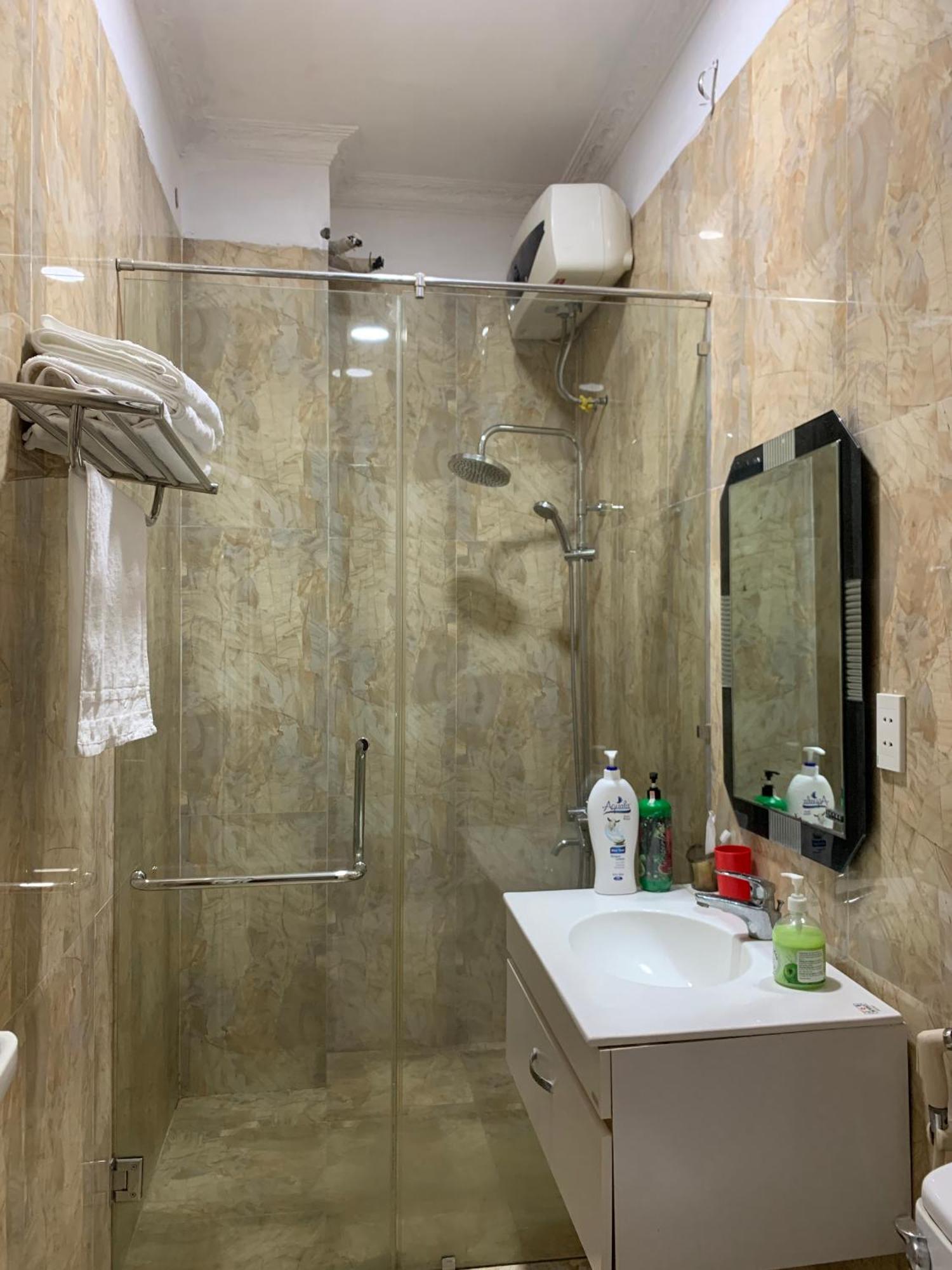 Desi Dera Hotel Danang Exterior photo